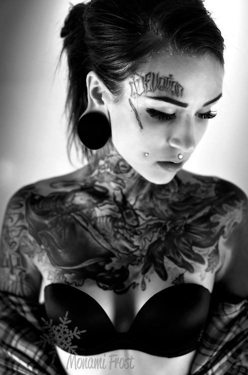  Monami Frost 