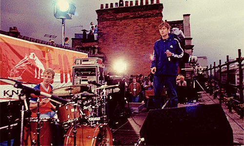 blur rooftop performance at hmv london (1995)     