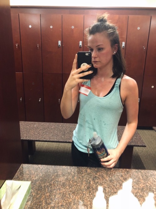keeping up with the traditional gym selfie because recognize my health and fitness and willpower to 