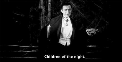 classichorrorblog:  DraculaDirected by Tod Browning (1931)  