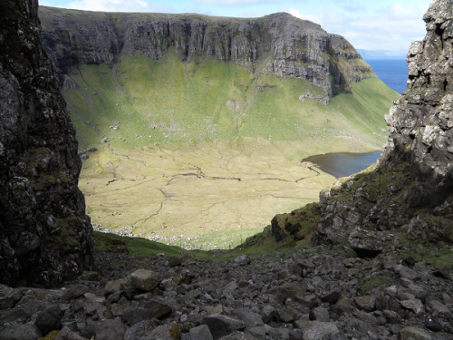 skrilla: Faroe Islands, Hvannhagi, View from the Gorge Frostgjógv, Suðuroy, Føroyar