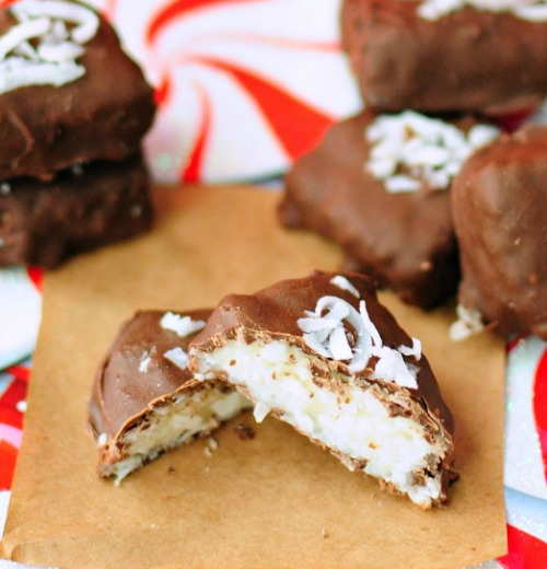 thecakebar:  Easy Homemade Coconut Cream Bars