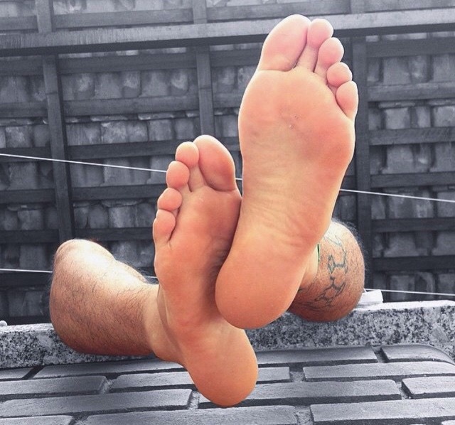 feetboy81:  I Love this Perfect soles!! 😛