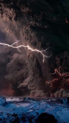 aidablck:  Volcano and Lightning 