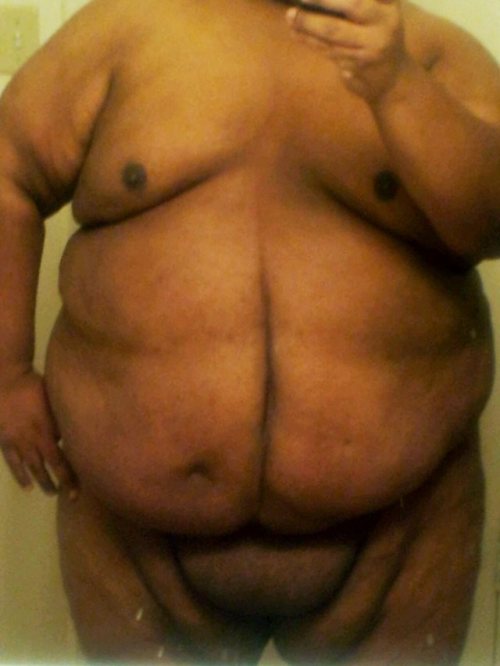blog-mr-12play-world:  phat4eva:Hell yeah  DAMN IS ALL IMMA SAY #NASTY THOUGHTS I WOULD DO TO HIMÂ   Beautiful round ass, shapely moobs and a bisected belly. He’s as interesting as he is handsome.