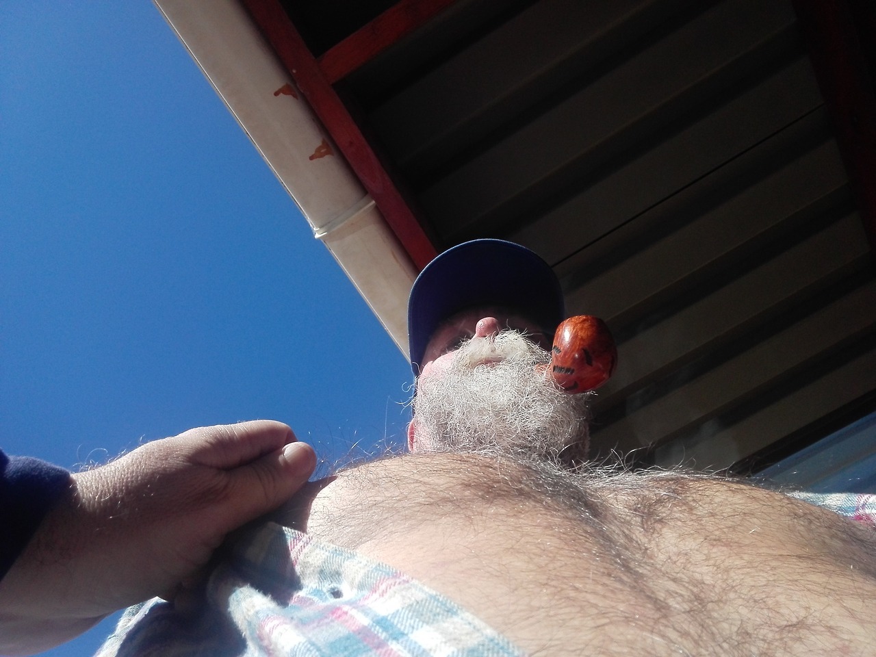 thickbear475: handlebarbear:  With BEAR @daddybearlighthouse  PUFF~! 