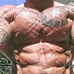 big-strong-tough:  Cedric Doyon