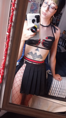 cthulustits:apparently you’re supposed to wear this skirt with something underneath??? but they didn’t specify what 😳😳😳anyways sub to my manyvids crush for only Ū, or if you prefer you can tip me 🥺😚