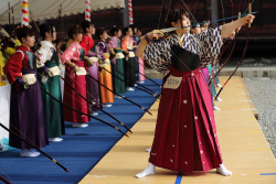 budobabes:  Kyudo   —-The Japanese art