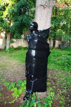 strappyskink:  I’ll be back in a few hours to wrap your head… but for now I just want you to squirm and sweat in all that plastic and rubber… Then it’ll be time for me to let you SUFFOCATE in your rubber and plastic prison!