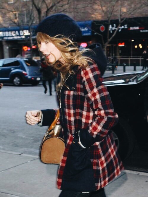 ericajkatie:  Taylor Swift + my favorites winter outfits 