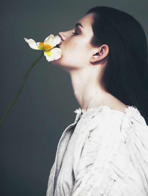 houseofbourbon:“In Bloom,” featuring Antonia Wesseloh, photographed by Oliver Stalmans for Elle Denm