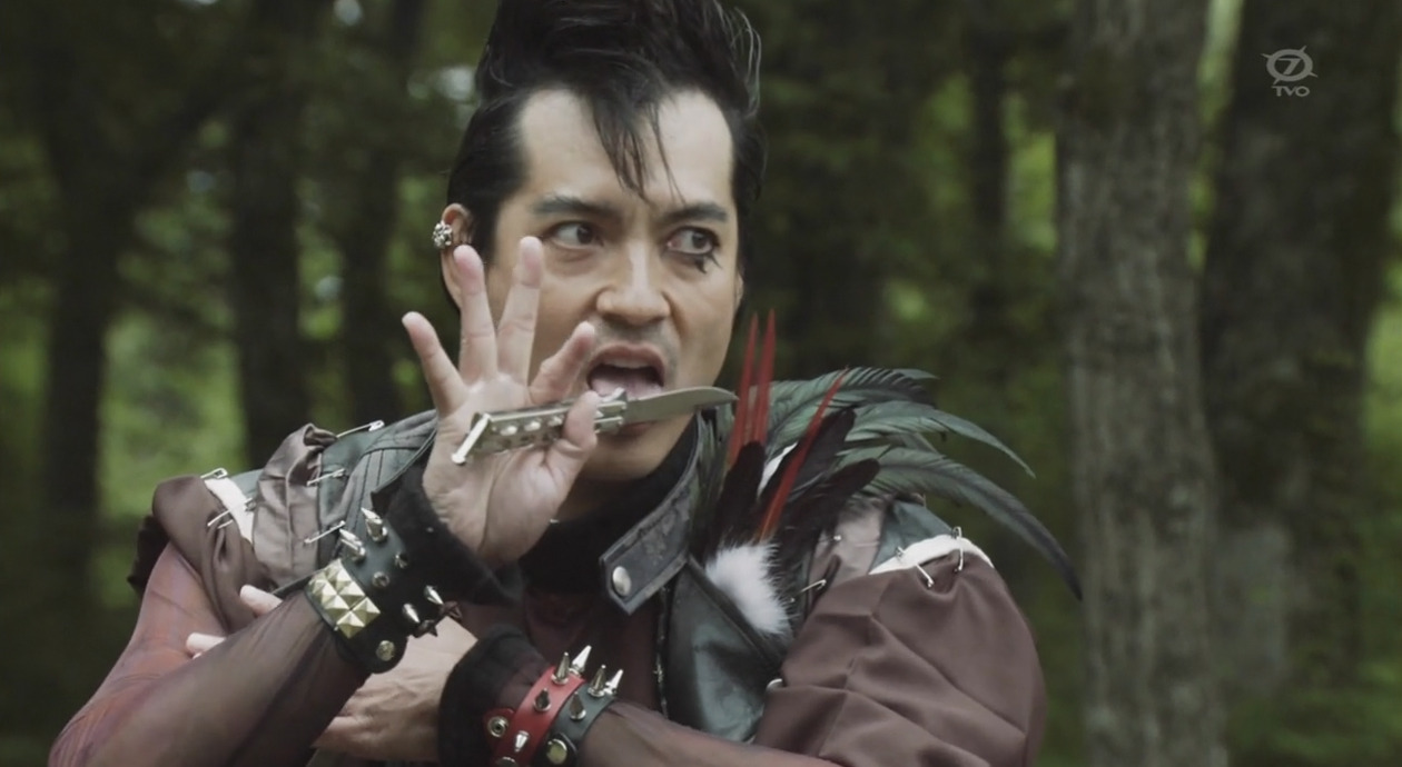 leonhardt-ani:  It was a cool move, licking the blade like that (I know this isn’t