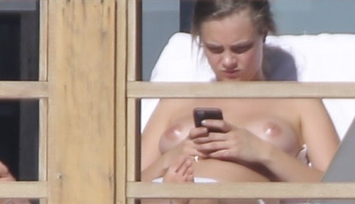 celeb-nude:  celebrityslutsco:    Cara Delevingne Topless!   see more of your favourite celebrities naked at celebritysluts.co  Cara Delevingne American model