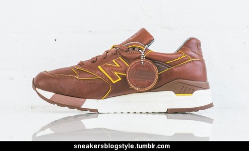 sneakersblogstyle:  for more sneakers pictures, go to: http://sneakersblogstyle.tumblr.com/