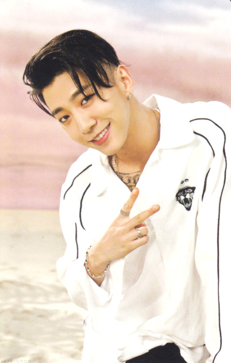 Yongguk photocard for Put’em up