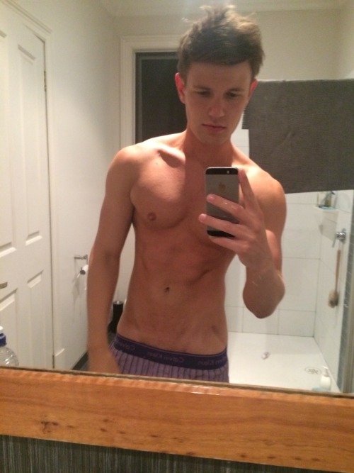 stewo:  Putting on muscle has been super difficult but I think I’m seeing progress 🐵