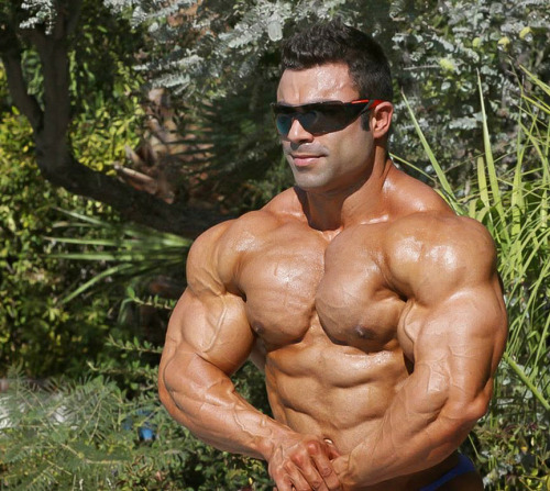 worldbodybuilders:  Eduardo Correa.