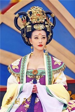 sartorialadventure:Costumes from The Empress of China, starring Fan Bingbing (Click to enlarge)The T
