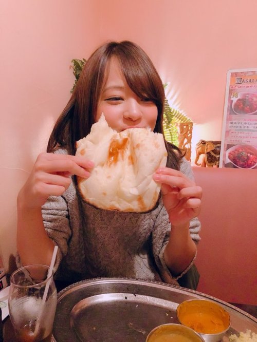 水卜さくらさんのツイート: &ldquo;ナンを食べて(&rsquo;(ェ)&rsquo;*)ムフフ♪ 事務所先輩のあべみかこさんが スカパーアダルト放送大賞2019に選ばれま