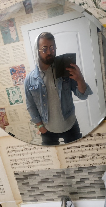 thebeserkerhealer: Sometimes i look cute 