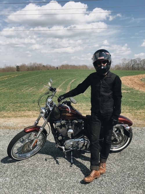 iron-and-selvedge: Took the Sportster out for a ride today. Good times.