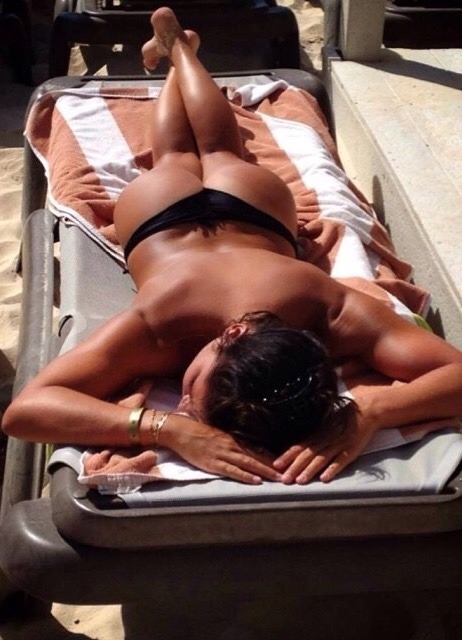 estupidoysexyblog:  Julia francina… Damn hot ass