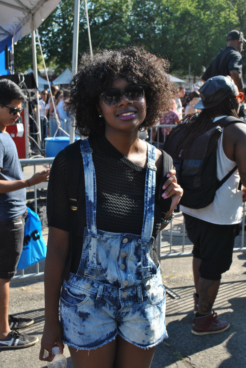 lasergunsandcongodrums: Girls at Afro Punk