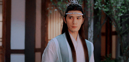 giraffeter:acutebird-fics:honestly the fact that lxc outplayed wwx a little in this scene is not tal