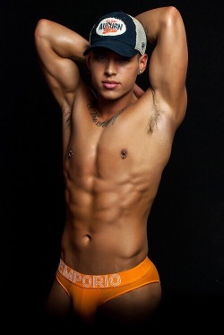 muscleteen:  You like it? Follow me @muscleteen Get 15% OFF 💸 on www.jjmalibu.com 🍍 Using Promo Code : MUSCLETEEN