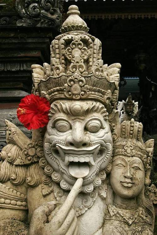 Lakshmi Narasimha, Balinese sculpture