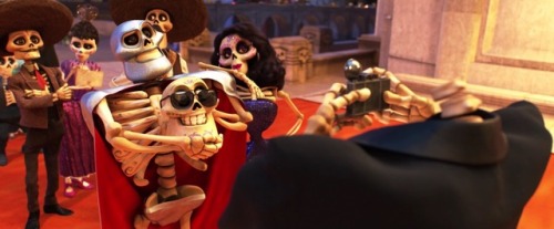 cheappopculture: Lucha Libre references in Coco https://cheappopculture.com/category/ringside-cinema