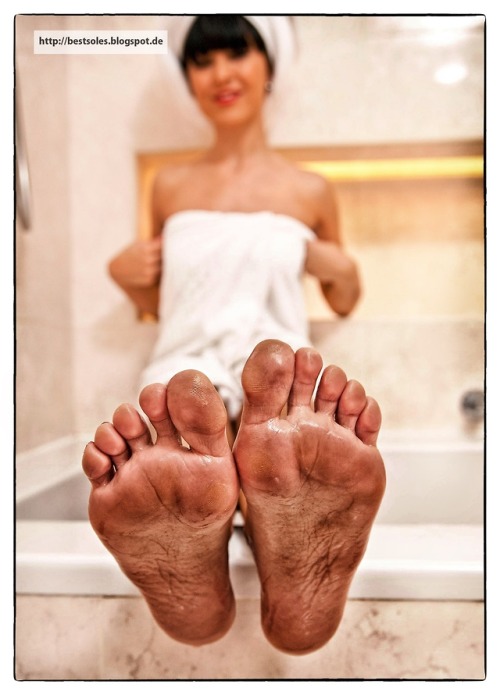 supersolesuniverse:   Sweaty soles #3619  