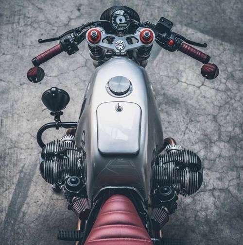 bestcaferacers:BMW R100 www.bestcaferacers.com #bestcaferacers #caferacer #scrambler #bratstyle #bob