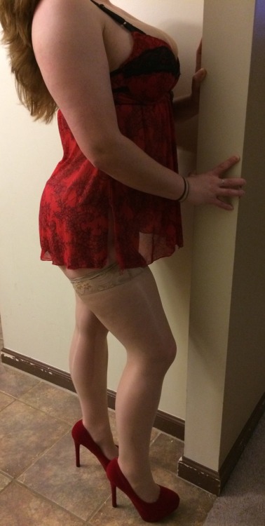 bigpoppaswife:  Love wearing red.  What color should I wear next