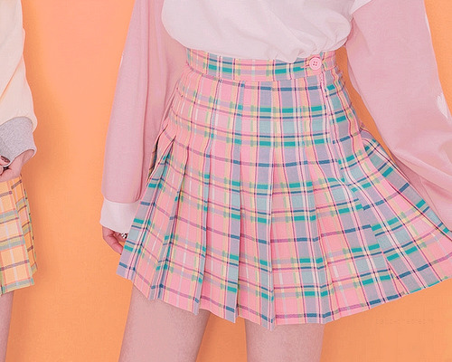 babo-cheoreom:❥ gradient color plaid skirt from harajuku fashionuse the code ‘winkeu’ for 10% off!