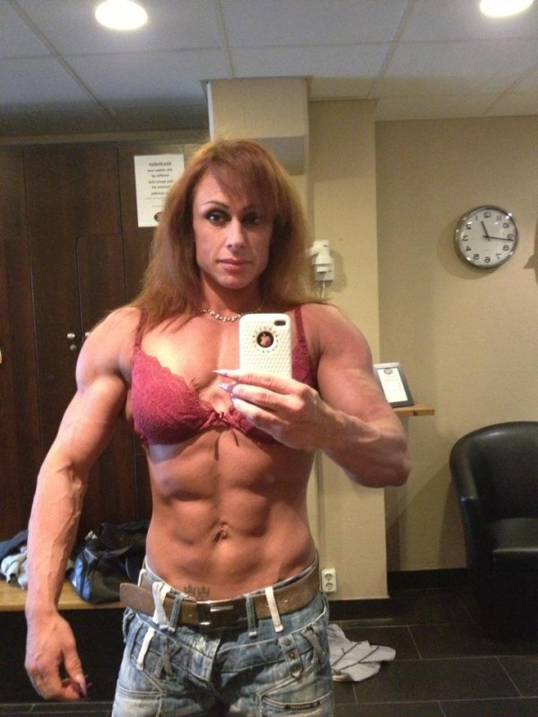 muscular-manga-art:  Frida Palmell 
