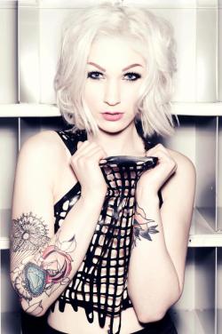 Wealllovealternativemodels:  Alice La Vie. Edd Taylor Photography.