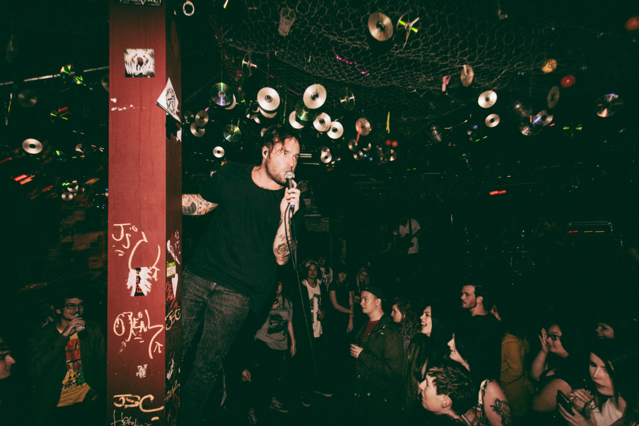 jameskilian:  Bradley Walden of Emarosa, performing at the first date of their Australian