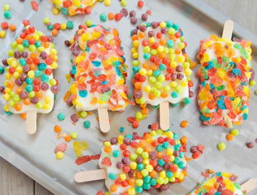 lustingfood:CEREAL MILK ICE POPS