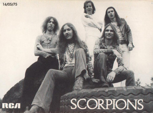 noisefilthfury:  Promo shoot for In Trance (1975)