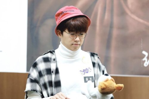 ©   wooyoungcolor  || DO NOT EDIT OR REMOVE LOGO