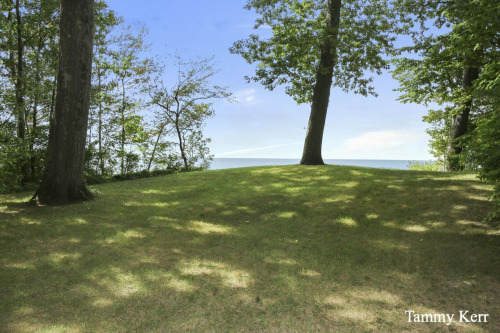This Sprawling 1930 Home In Fennville, Michigan, Only Has 3bds And 1.5ba, Just Like An Average Home,
