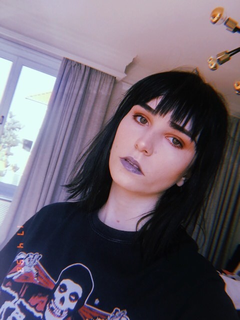 vitrums: happy  lesbian  visibility  day from  your  local  dyke 