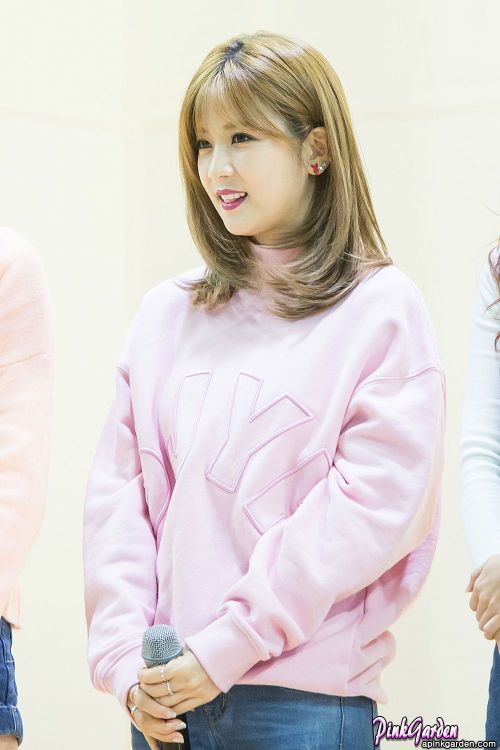 Chorong (A Pink) - Artillery Brigade Soldiers Event Pics