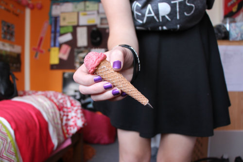 fabfranta:  Its an Ice Cream pen :O Credit me if you use this :) 