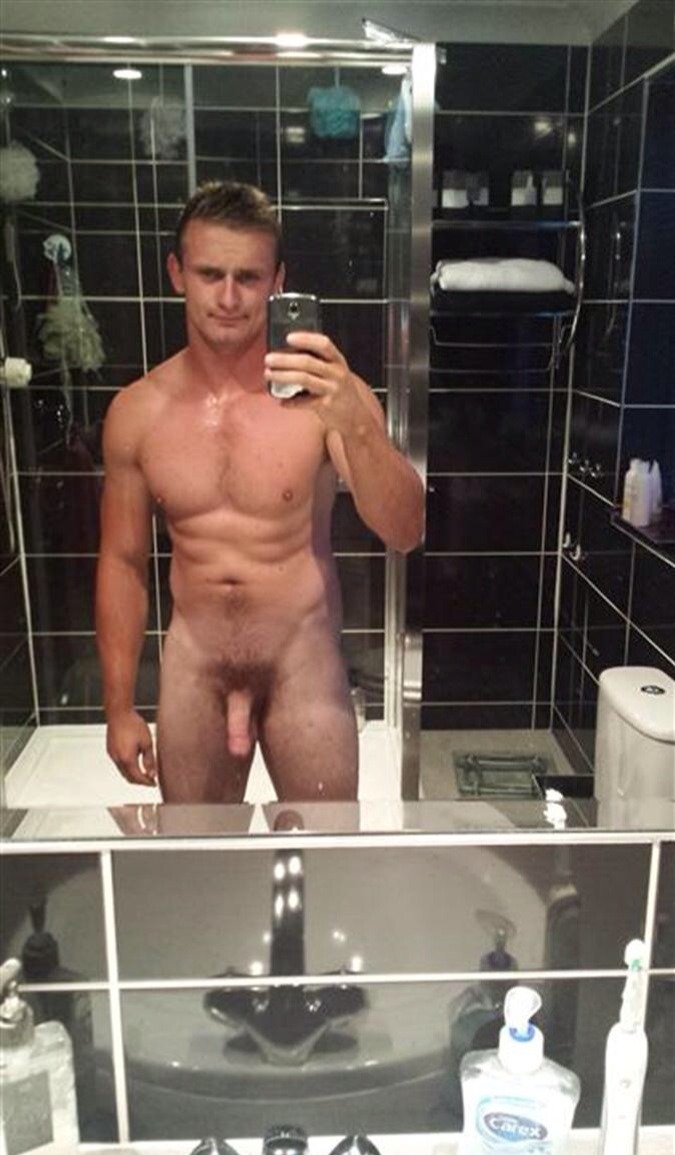str8uklads:  &lsquo;Straight&rsquo;  24 year old guy from Poole, England