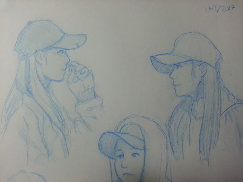 A bunch of sketches of mamamoo in caps because I’m really bad at drawing any hat so I wanted t