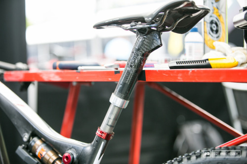 aces5050: Mathias Flückiger’s Handmade Inverted Dropper Post (via Juicy Bits From the XC Pits - Worl