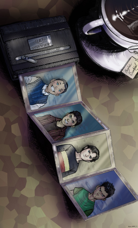 jasontoddscoffin: Bruce Wayne’s wallet featuring school photo’s from the first year livi